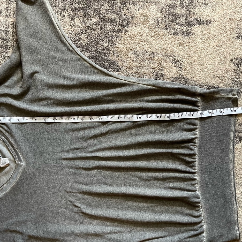 Distressed M. Rena Top - Picture 5 of 7